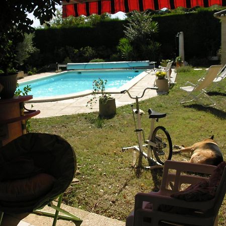 Sernhac Villa Les Iris מראה חיצוני תמונה
