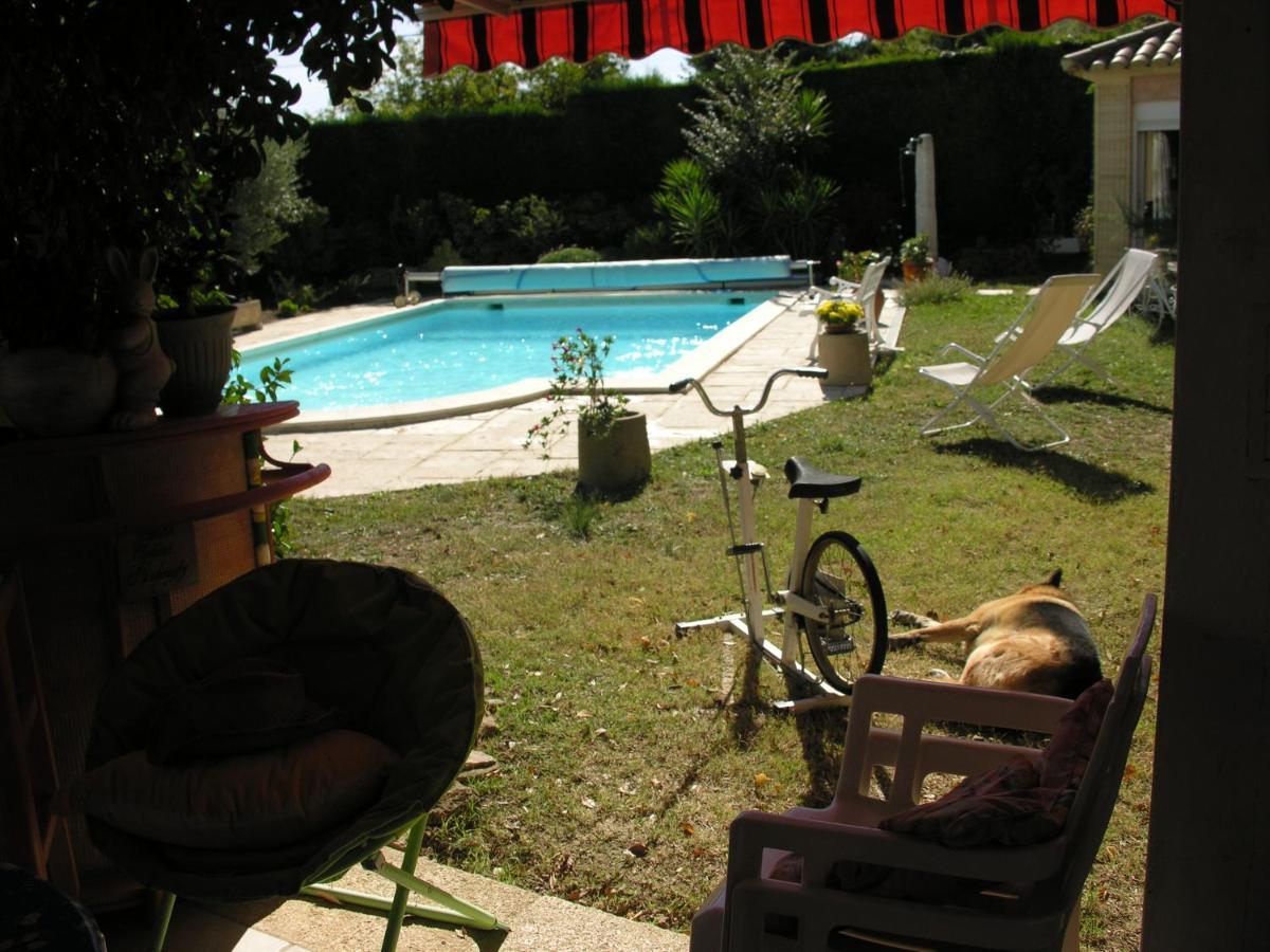 Sernhac Villa Les Iris מראה חיצוני תמונה