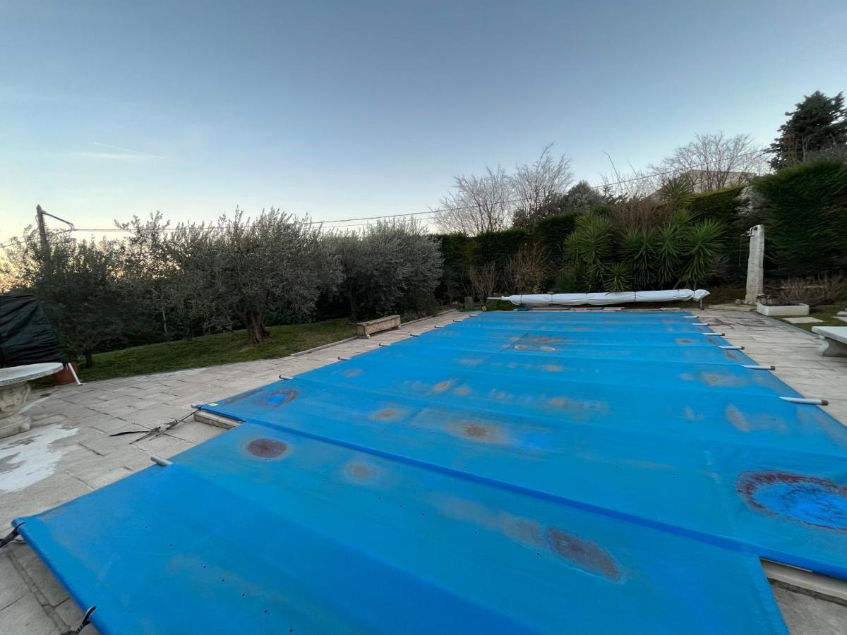 Sernhac Villa Les Iris מראה חיצוני תמונה